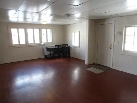 129 S Oakley Street, Saginaw MI 48602 photo 4