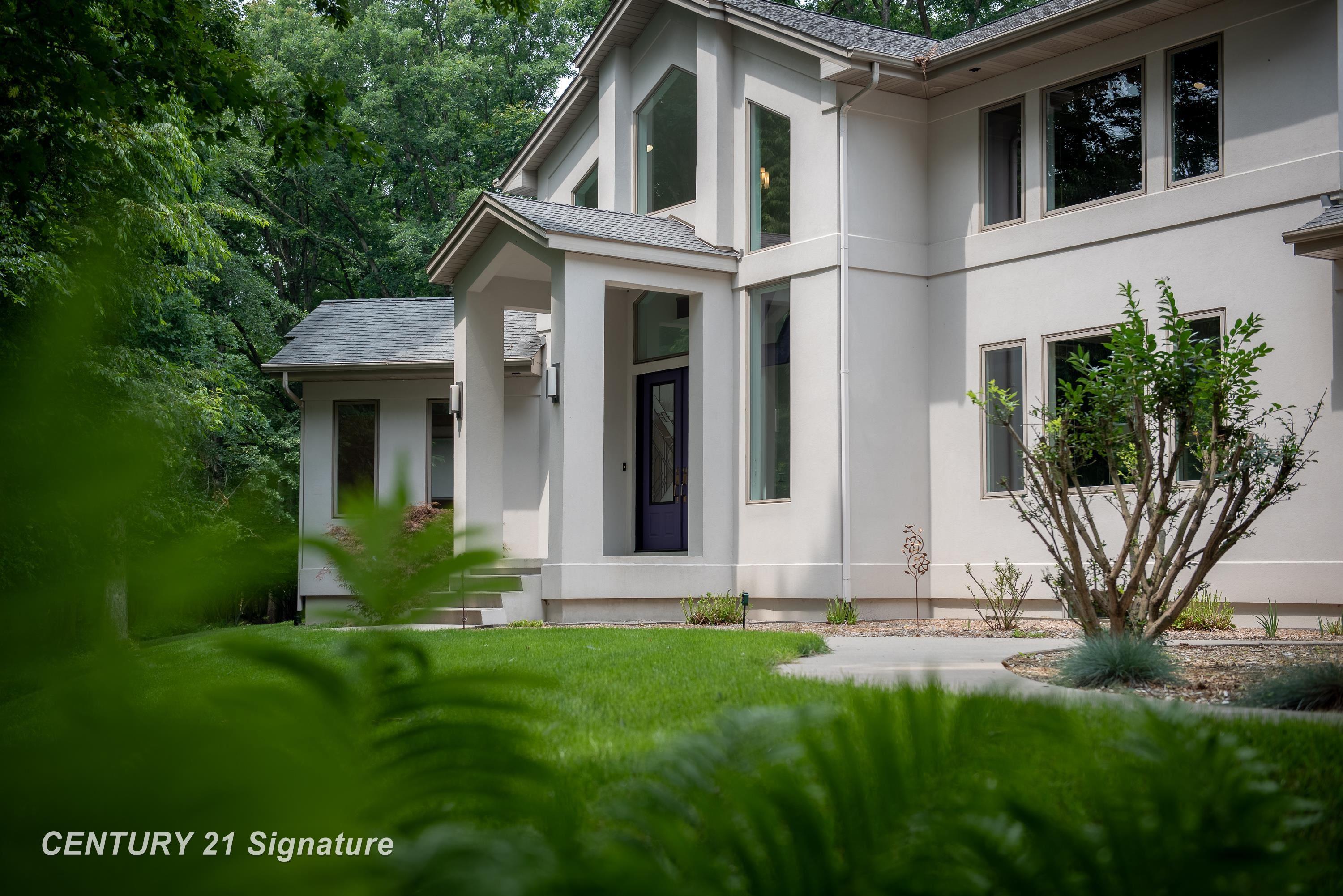 2627 N Odyssey Lane, Midland MI 48642 photo 1