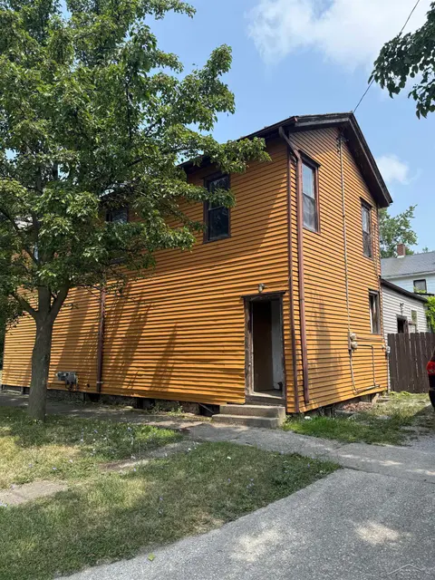 200 N Granger Street, Saginaw MI 48602 photo 3