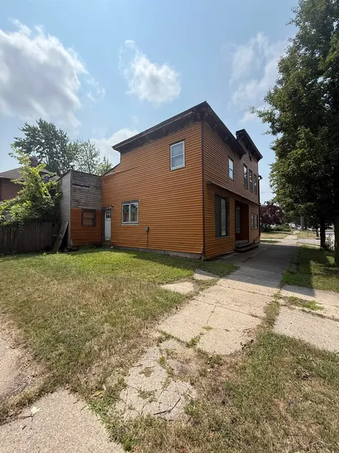 200 N Granger Street, Saginaw MI 48602 photo 4