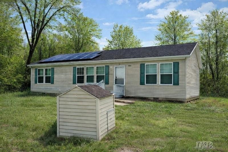 993 Easton Road, Gladwin MI 48624 photo 1