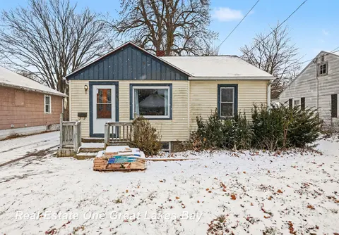 1943 Ottawa Street, Saginaw MI 48602 photo 1