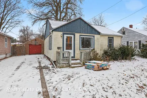 1943 Ottawa Street, Saginaw MI 48602 photo 2