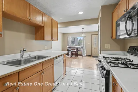 1943 Ottawa Street, Saginaw MI 48602 photo 5