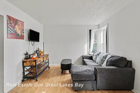 1724 Newberry Street, Saginaw MI 48602 photo 5