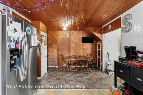 2216 Allison Street, Saginaw MI 48601 photo 4