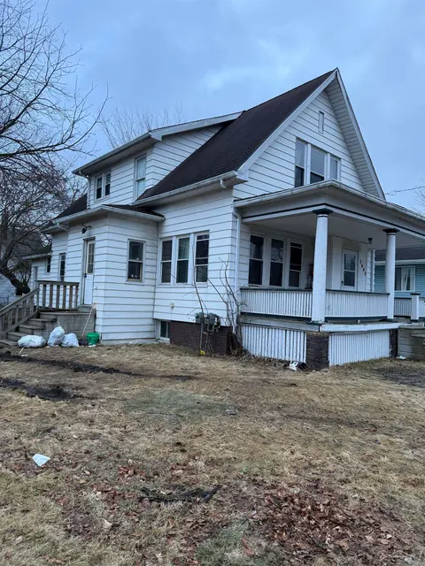 2120 Stark Street, Saginaw MI 48602 multi-family property for sale