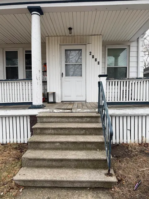 2120 Stark Street, Saginaw MI 48602 photo 2