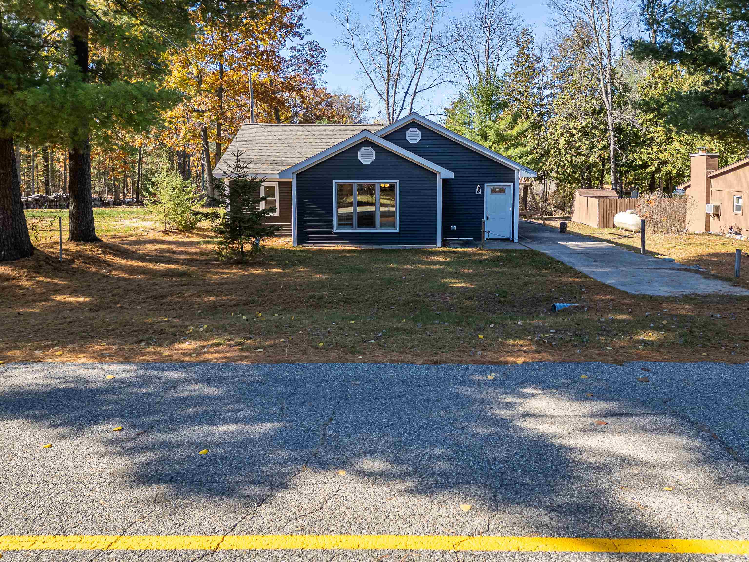 5827 Cedar Lake Road, Gladwin MI 48624 photo 1