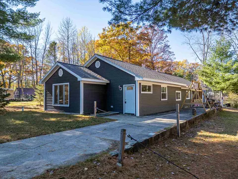 5827 Cedar Lake Road, Gladwin MI 48624 photo 2