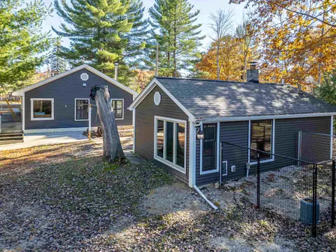 5827 Cedar Lake Road, Gladwin MI 48624 photo 5