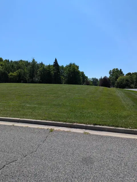 S Bridgeview Road, Saginaw MI 48604 photo 2