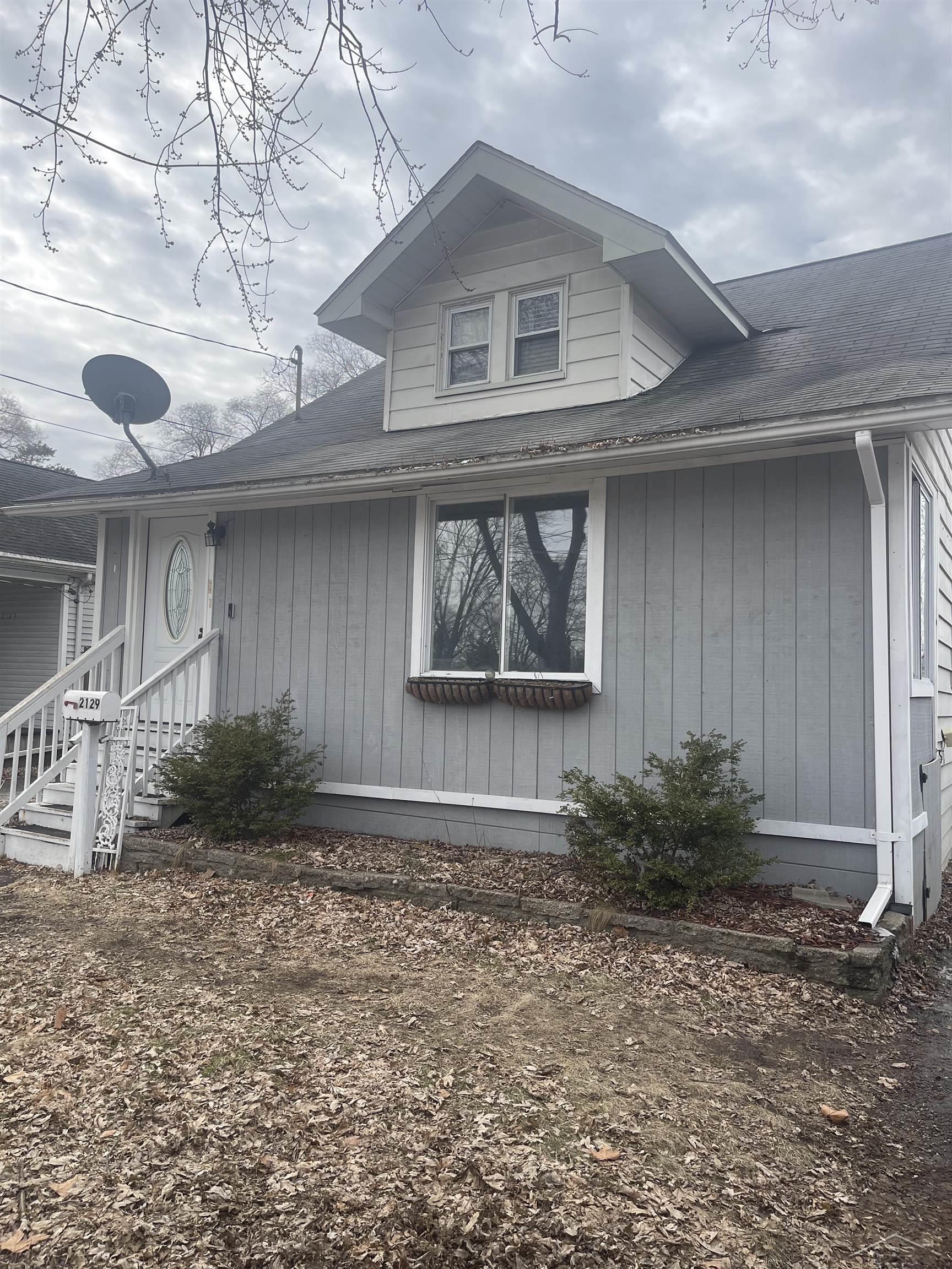 2129 N Clinton Road, Saginaw MI 48602 photo 1