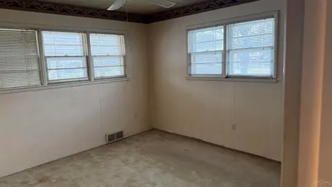 2609 S Outer Drive Drive, Saginaw MI 48601 photo 3
