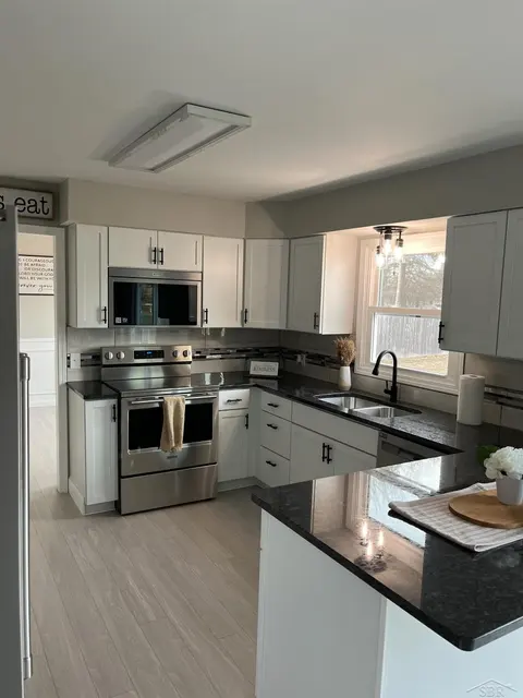 6 Wiltse Court, Saginaw MI 48603 photo 3