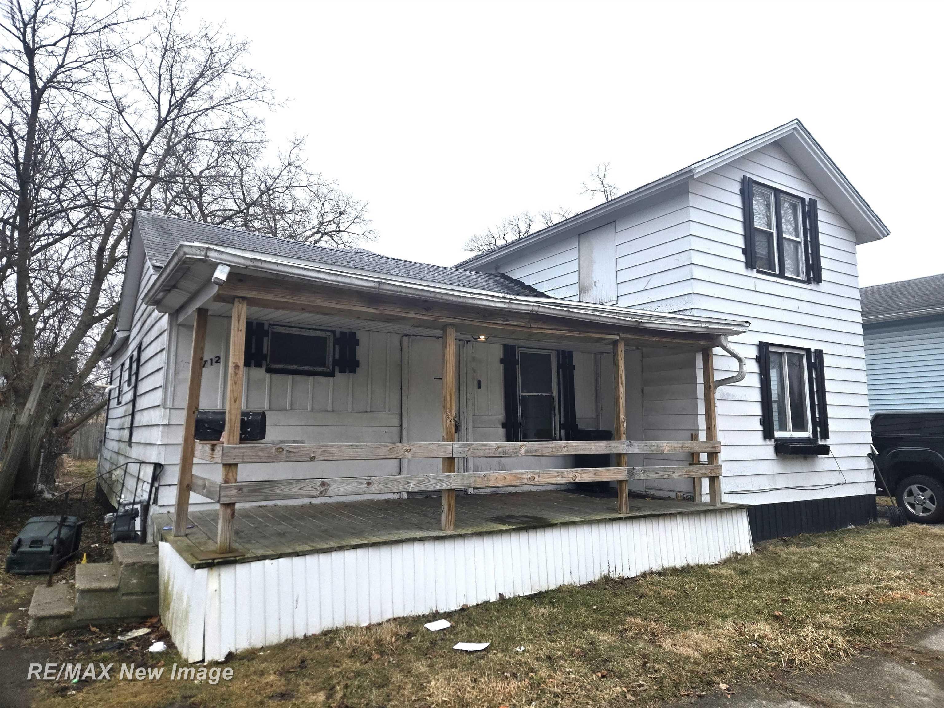 712 S Porter Street, Saginaw MI 48602 photo 1