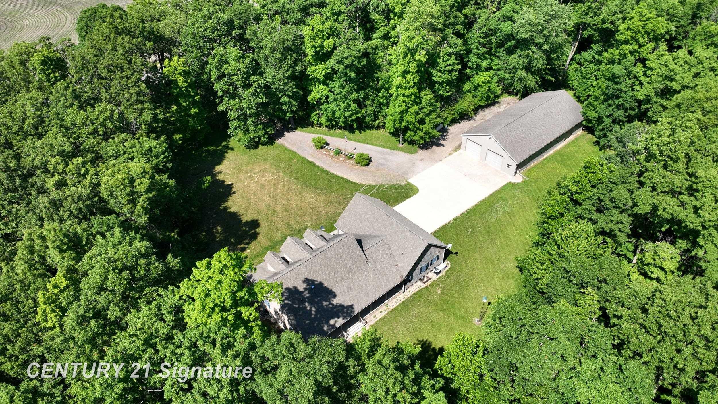 7147 Gary Road, Chesaning MI 48616 photo 1