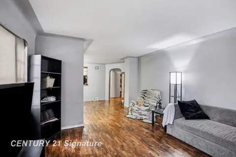 2002 Marquette Street, Saginaw MI 48602 photo 2