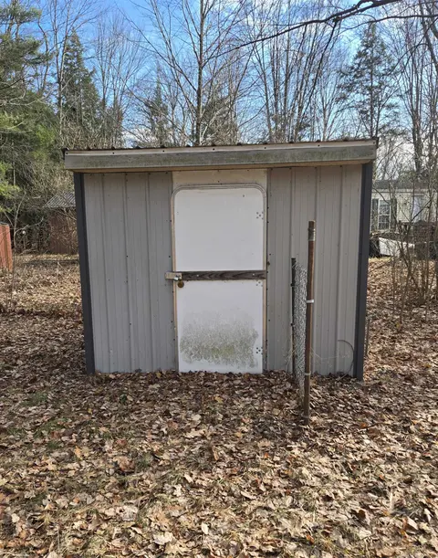 1090 Ranger Drive, Gladwin MI 48624 photo 2