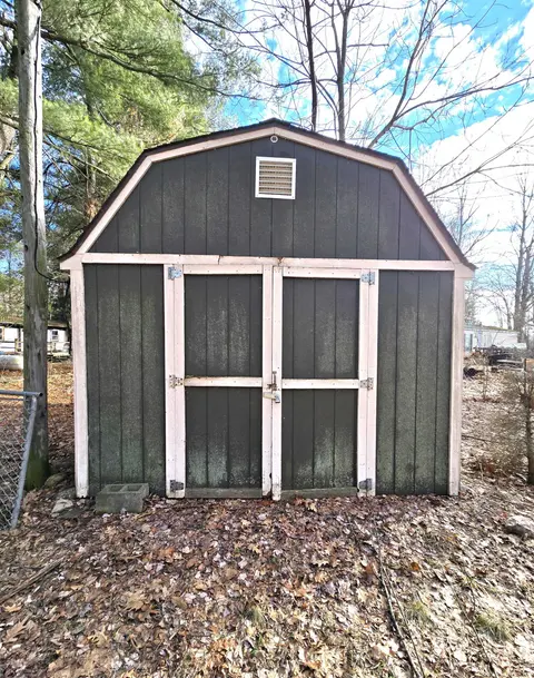 1090 Ranger Drive, Gladwin MI 48624 photo 3