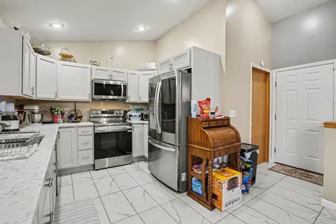2977 Oaklawn Park, Saginaw MI 48603 photo 3