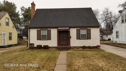 2430 Whittier Street, Saginaw MI 48601 photo 2