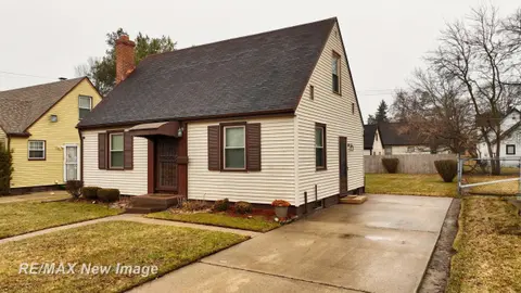 2430 Whittier Street, Saginaw MI 48601 photo 5