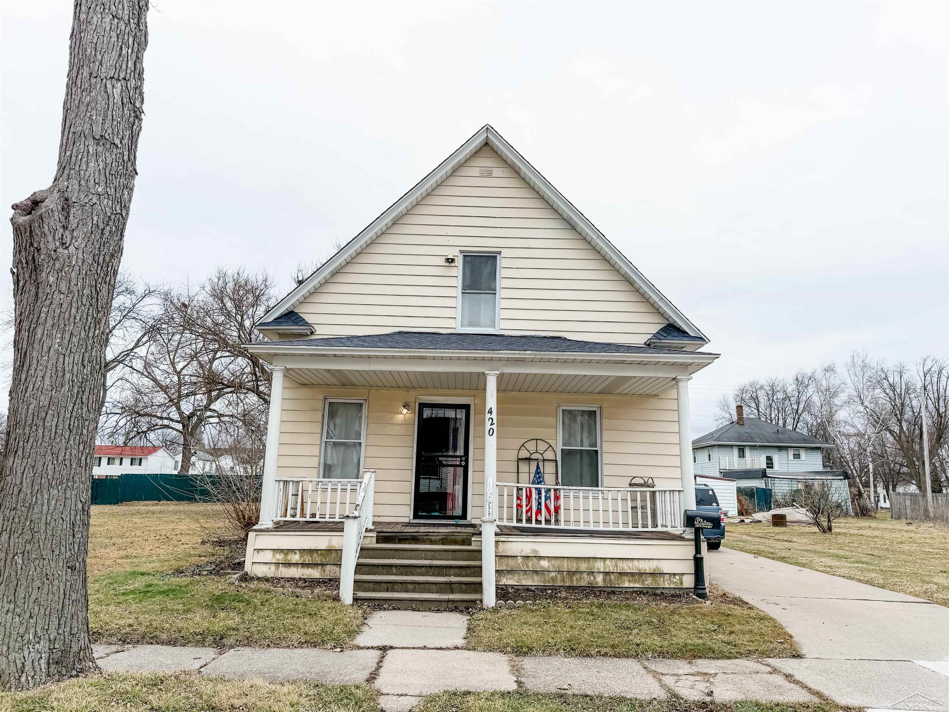 420 N Granger Street, Saginaw MI 48602 photo 1