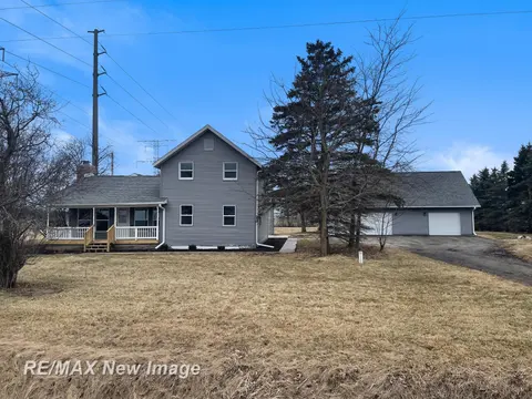 3874 E Kent Road, Freeland MI 48623 photo 1