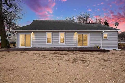 667 Bay Road, Bay City MI 48706 photo 2