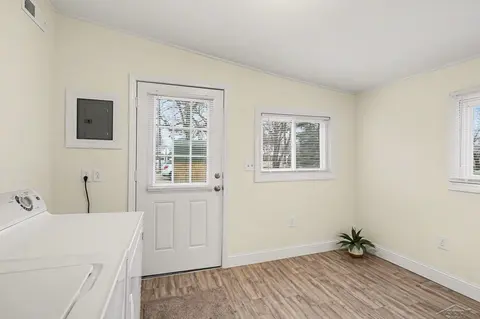 667 Bay Road, Bay City MI 48706 photo 5