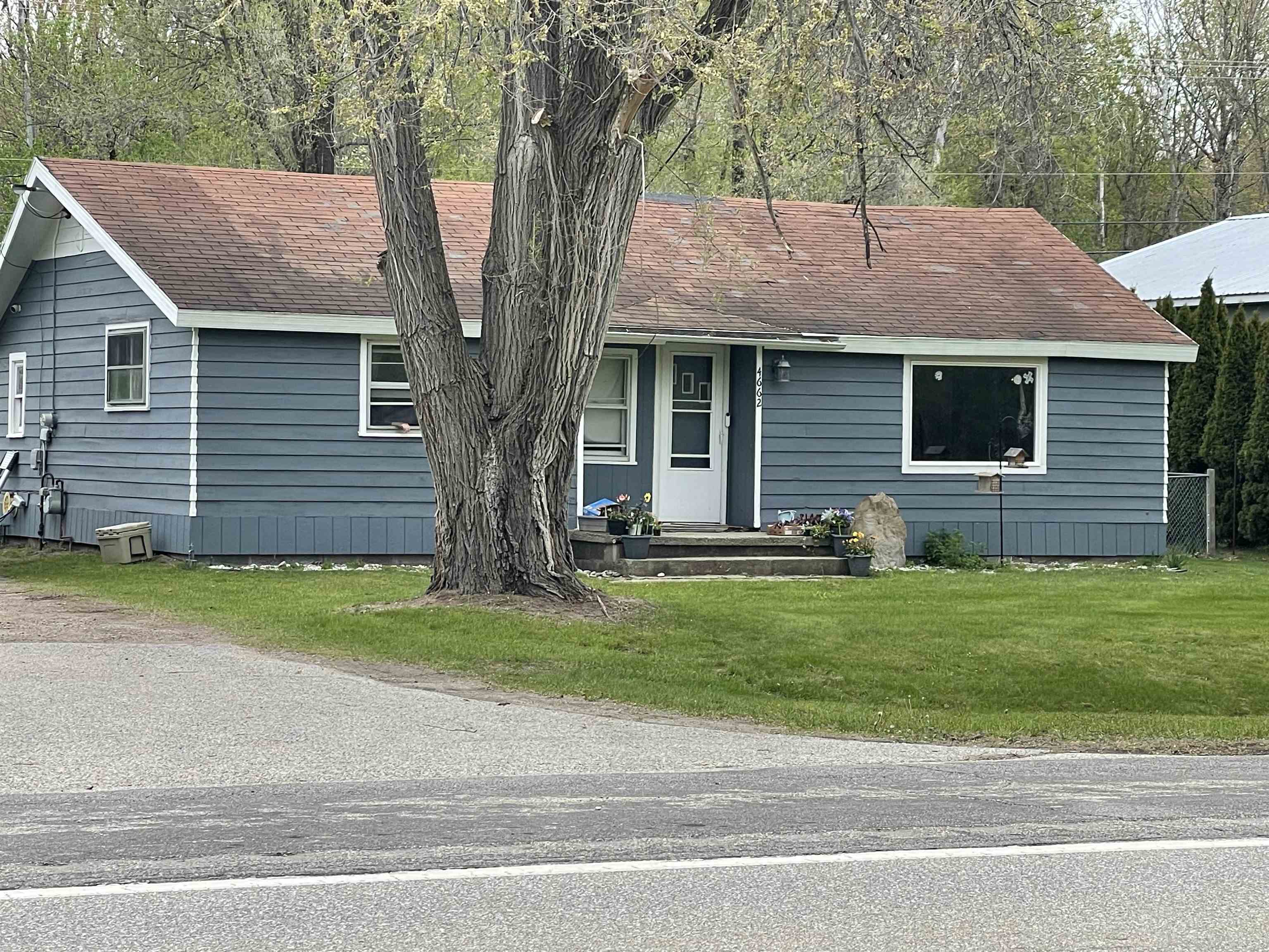 4662 W Isabella Road, Shepherd MI 48883 photo 1