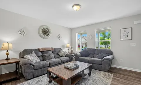 1090 Jackson Drive, Owosso MI 48867 photo 3