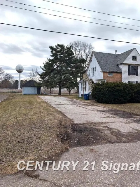 812 Sanderson Street, Saint Charles MI 48655 photo 2