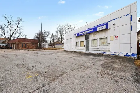 2101 Broadway Avenue, Bay City MI 48708 photo 2