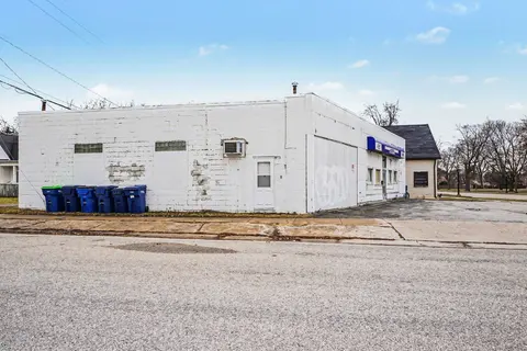 2101 Broadway Avenue, Bay City MI 48708 photo 3