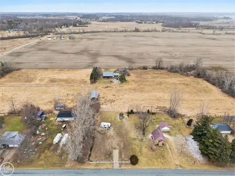 10151 Canada Road, Birch Run MI 48415 photo 2