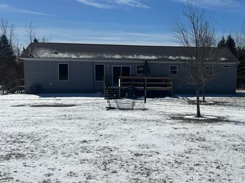 1712 Mt. Forest Road, Pinconning MI 48650 photo 1