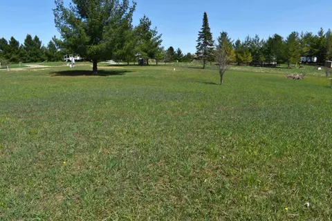 5445 Winchester Way, Gladwin MI 48624 photo 3