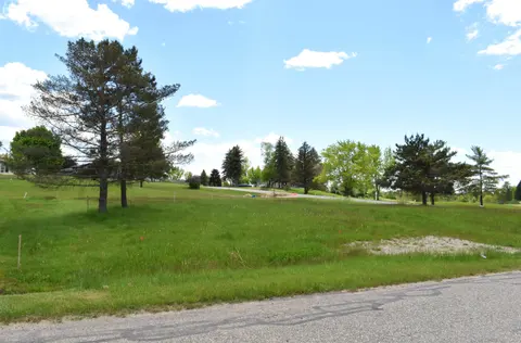1627 Shaftsbury Court, Gladwin MI 48624 photo 2