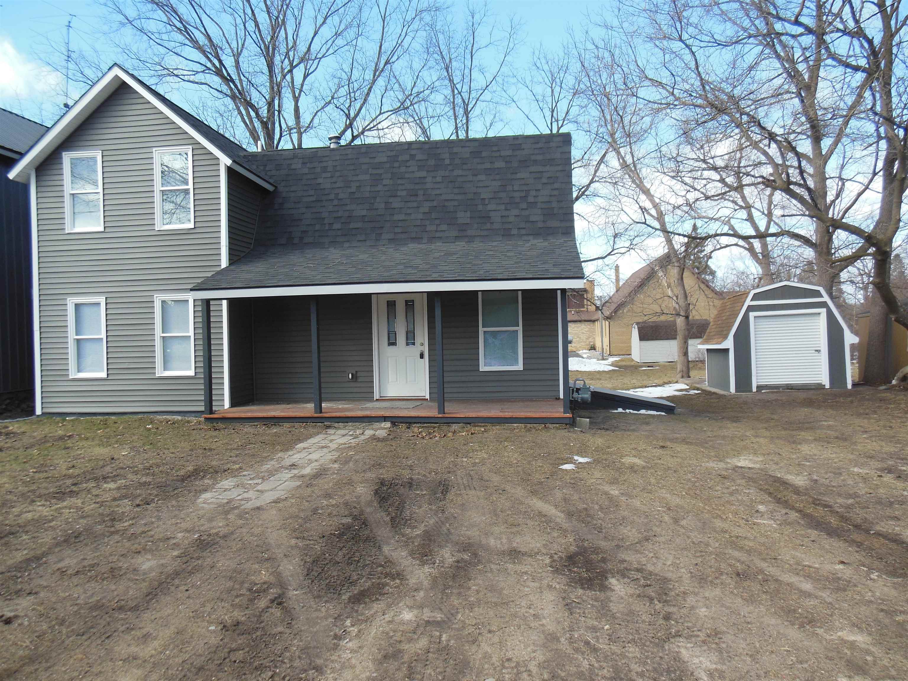 265 E Oak Street, Harrison MI 48625 photo 1