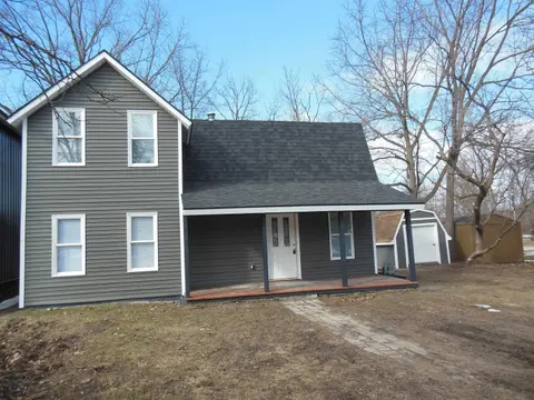 265 E Oak Street, Harrison MI 48625 photo 2