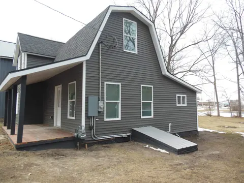 265 E Oak Street, Harrison MI 48625 photo 4