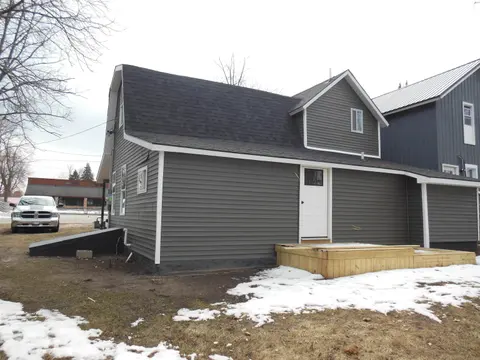 265 E Oak Street, Harrison MI 48625 photo 5