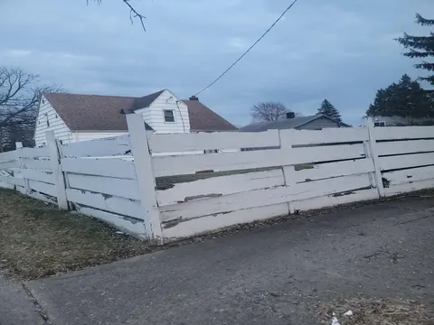 2103 Lynnwood Avenue, Saginaw MI 48601 photo 2