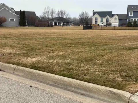 1108 Carrie Lynn Drive, Bay City MI 48706 photo 3