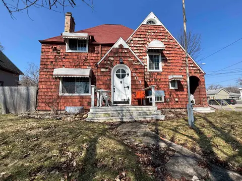 903 S Michigan Avenue, Saginaw MI 48602 photo 2