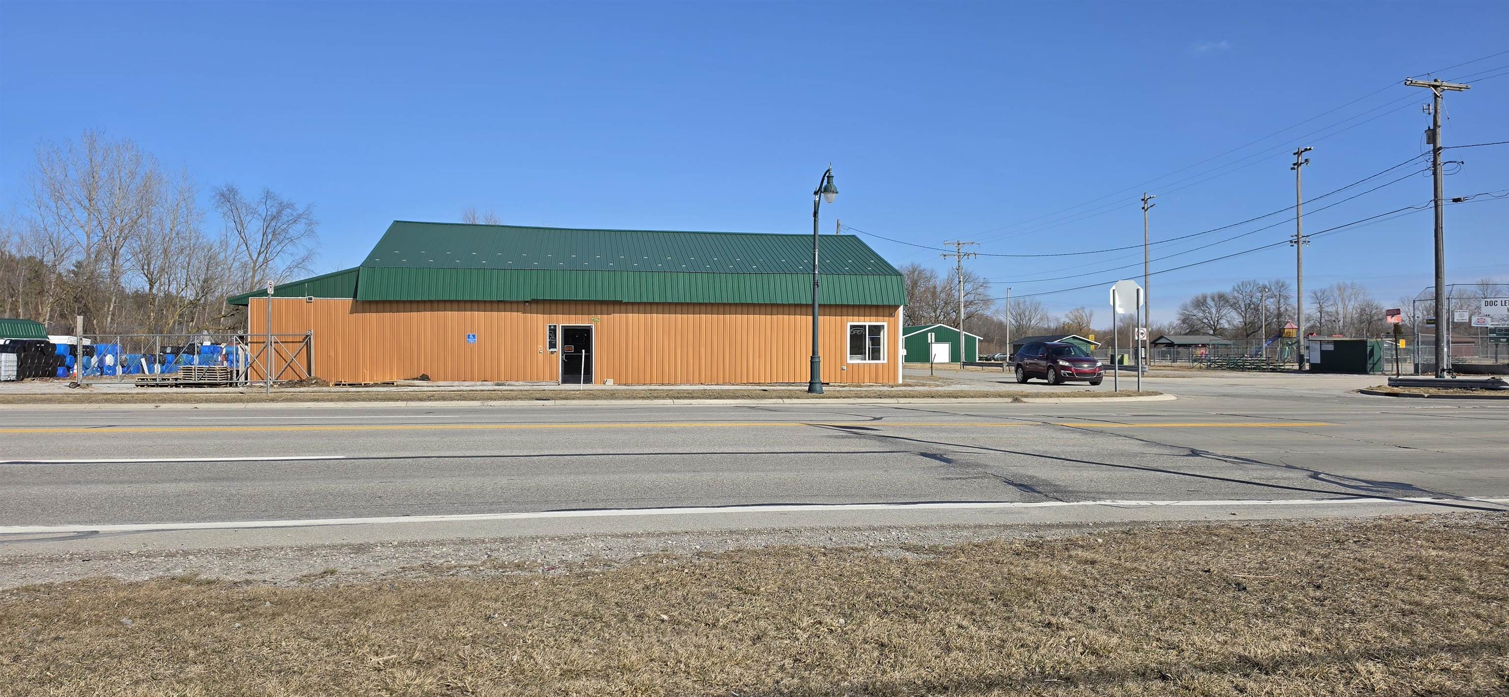 300 N Mable Street, Pinconning MI 48650 photo 1