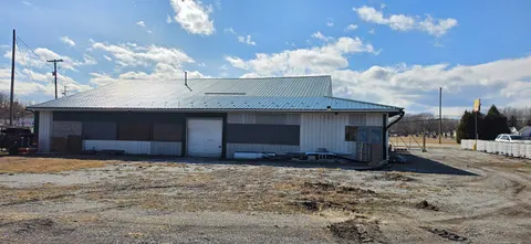 300 N Mable Street, Pinconning MI 48650 photo 3