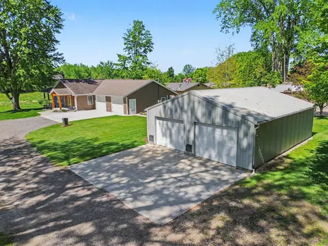 777 Quillette Drive, Beaverton MI 48612 photo 2